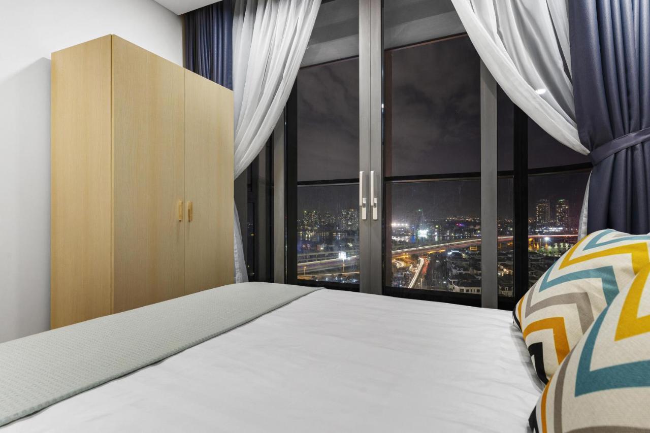 הו צ'י מין סיטי *Bom Homes* Vinhomes Central Park- Luxury Apartment מראה חיצוני תמונה