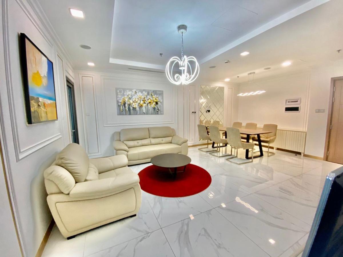 הו צ'י מין סיטי *Bom Homes* Vinhomes Central Park- Luxury Apartment מראה חיצוני תמונה