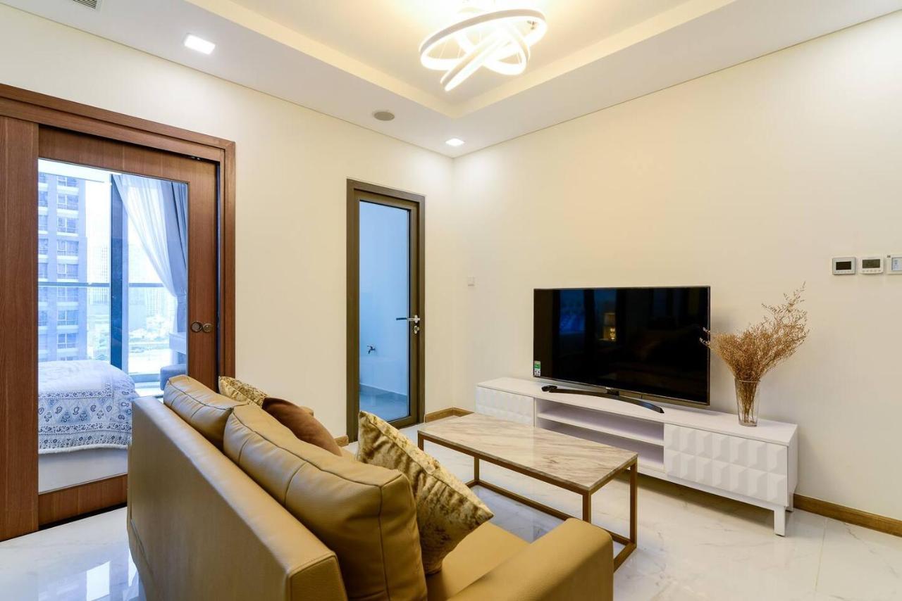 הו צ'י מין סיטי *Bom Homes* Vinhomes Central Park- Luxury Apartment מראה חיצוני תמונה