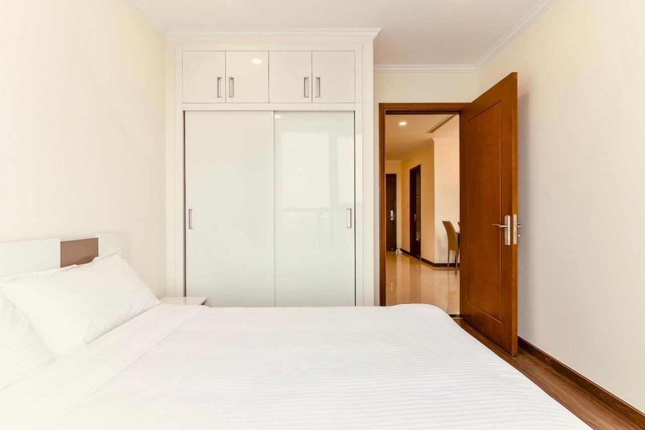 הו צ'י מין סיטי *Bom Homes* Vinhomes Central Park- Luxury Apartment מראה חיצוני תמונה