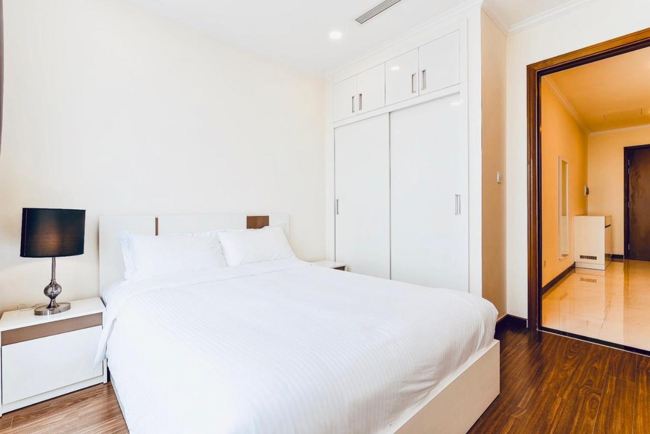 הו צ'י מין סיטי *Bom Homes* Vinhomes Central Park- Luxury Apartment מראה חיצוני תמונה