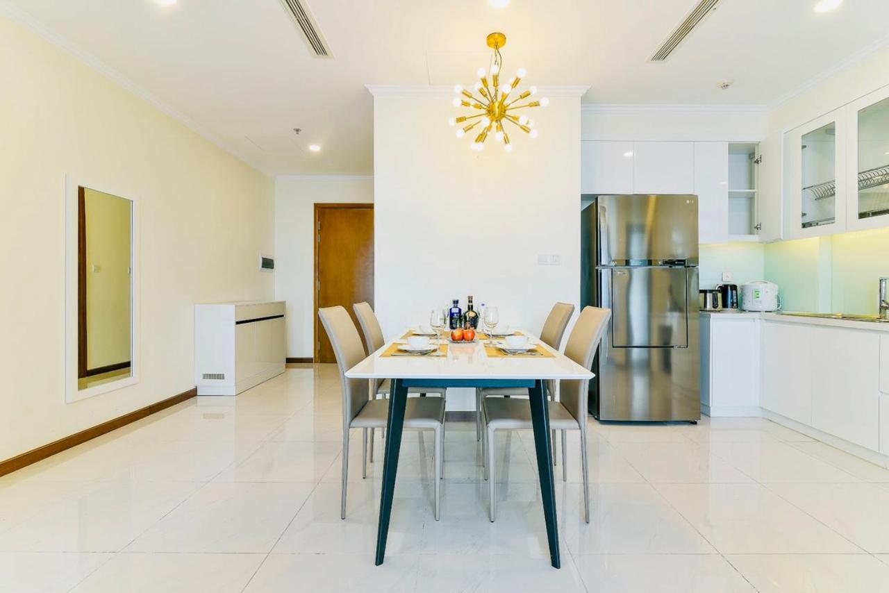 הו צ'י מין סיטי *Bom Homes* Vinhomes Central Park- Luxury Apartment מראה חיצוני תמונה