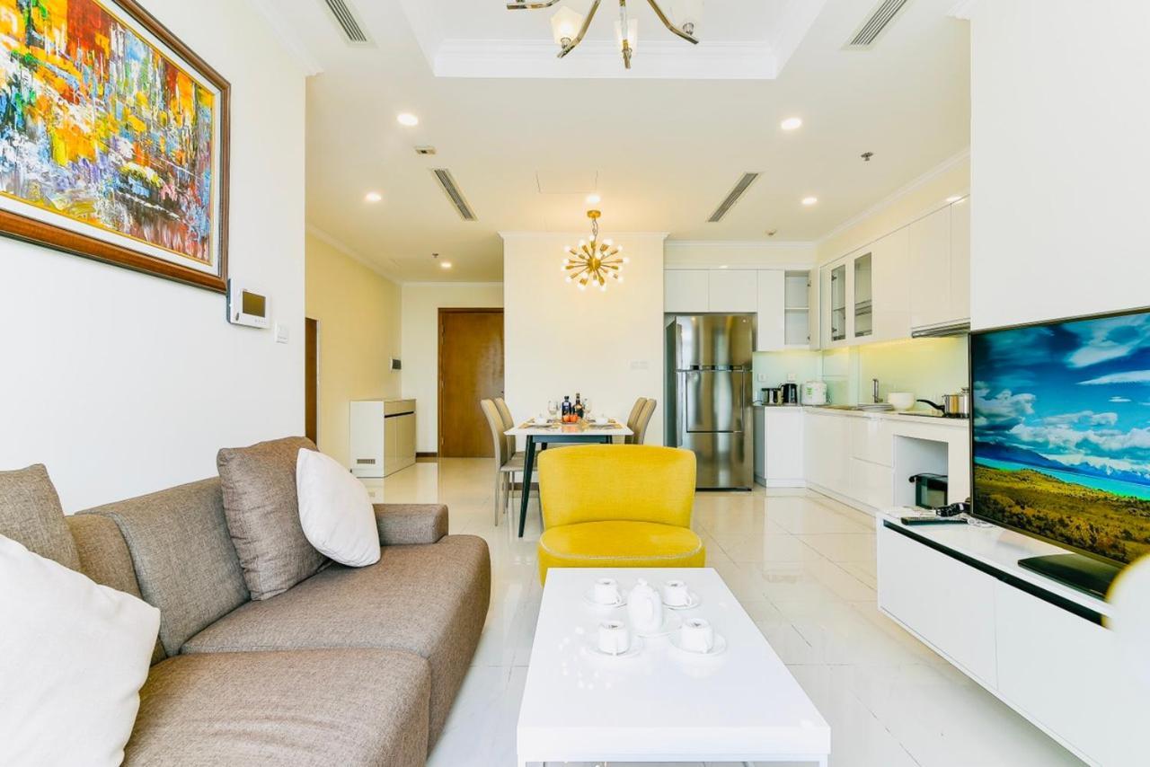 הו צ'י מין סיטי *Bom Homes* Vinhomes Central Park- Luxury Apartment מראה חיצוני תמונה